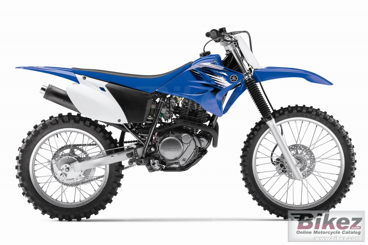 Big Yamaha tt-r230 picture and wallpaper from Bikez.com